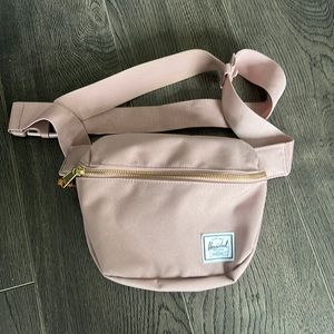 Pink Hershel pack and water bottle 

Both new!